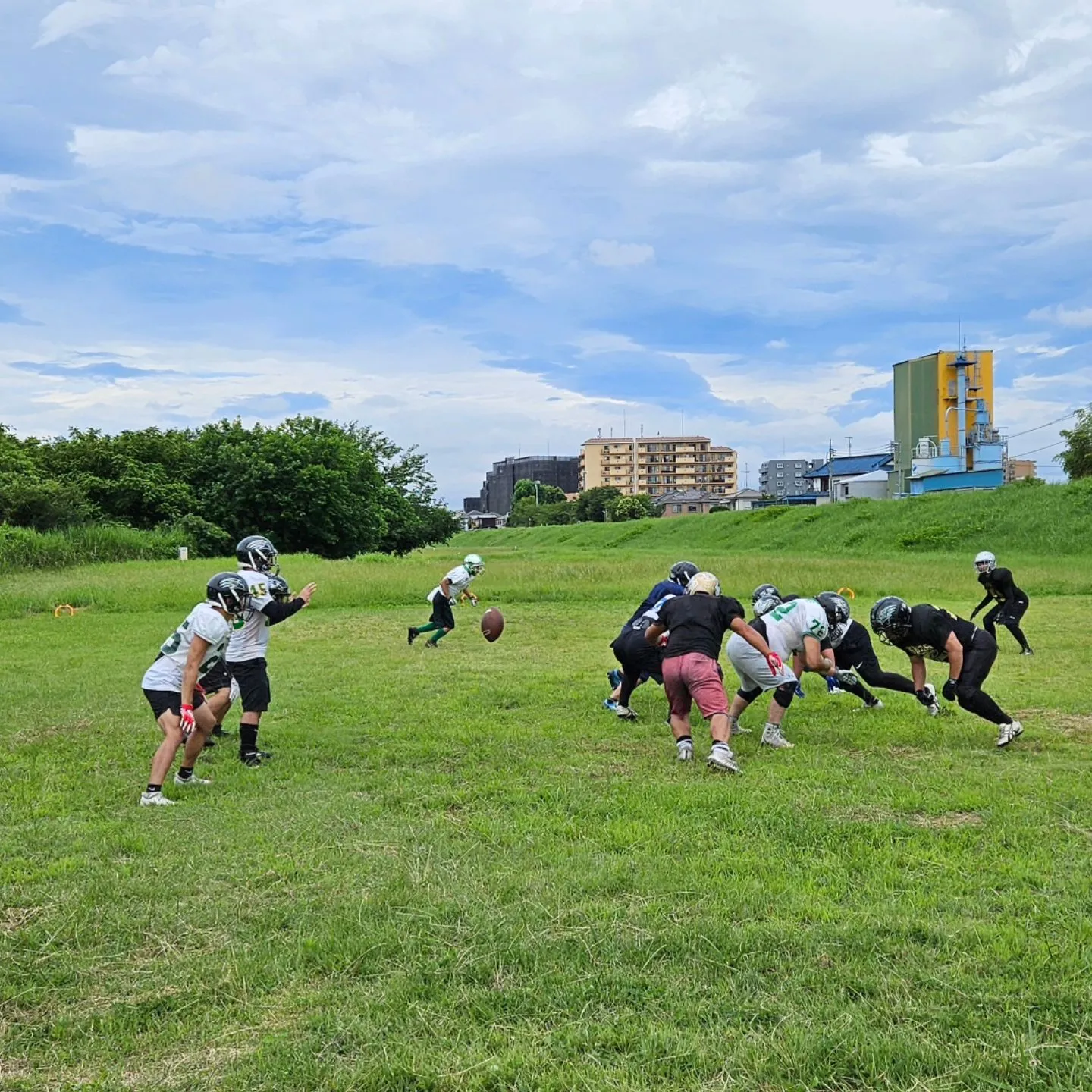 アメフトにトレーナー帯同