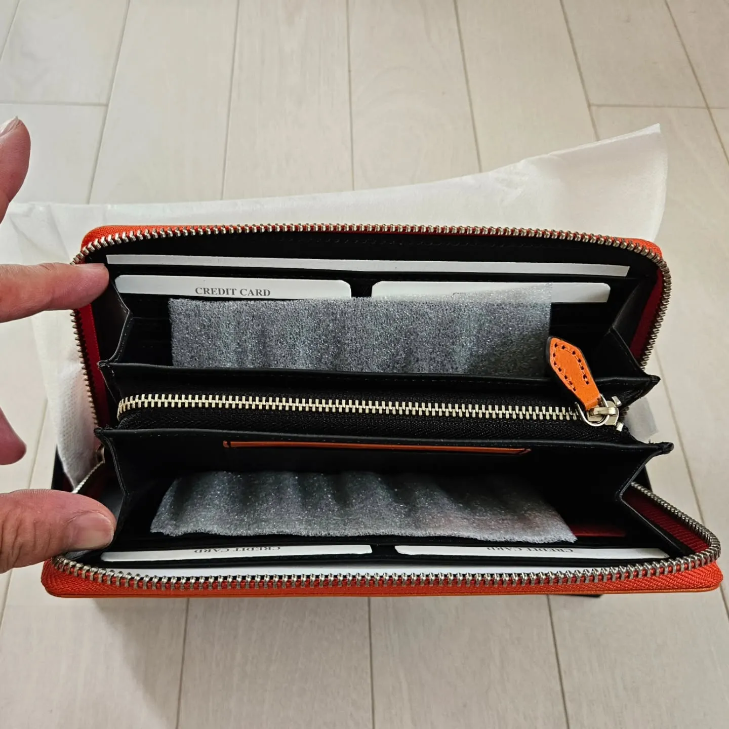 今日から新しい財布👛